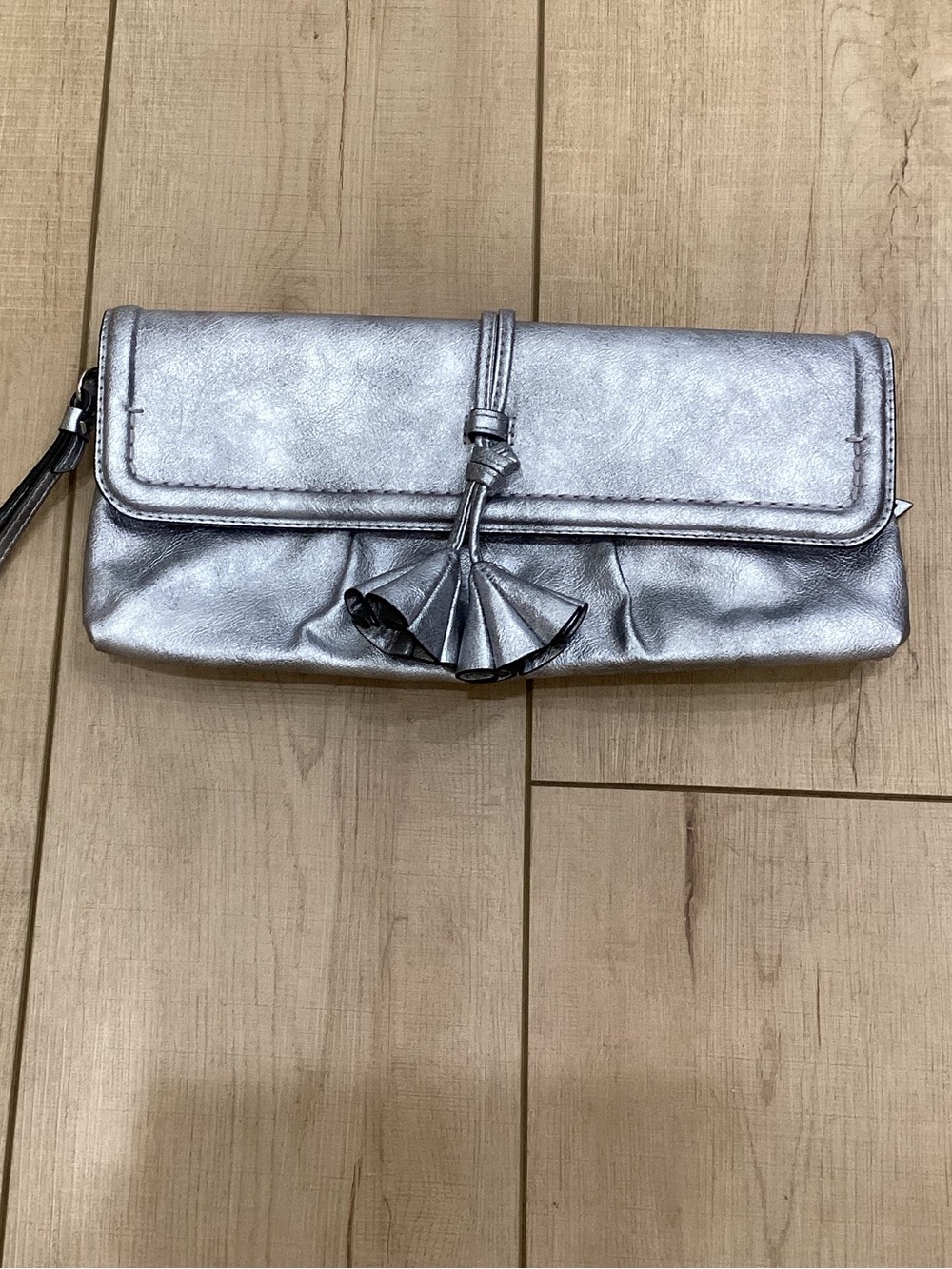 Silver Simply Vera Clutch Purse